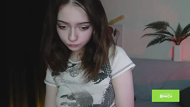 miuri miy online show from February 7, 7:49 pm