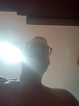 Snapshot of jacaranduba07 chatting on March 10, 3:30 pm jacaranduba07 online show from March 10, 3:30 pm