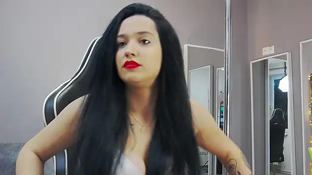 Snapshot of Eva_Lovvia_ chatting on January 27, 9:11 pm Eva Lovvia  online show from January 27, 9:11 pm