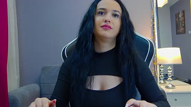 Snapshot of Eva_Lovvia_ chatting on February 25, 10:39 pm Eva Lovvia  online show from February 25, 10:39 pm