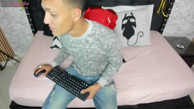 stefany pablo1 online show from February 15, 12:22 pm