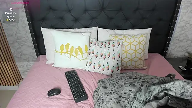 stefany pablo1 online show from March 12, 1:30 pm