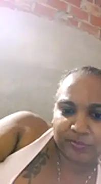 Snapshot of Teresa_mm chatting on February 6, 1:27 am Teresa mm online show from February 6, 1:27 am