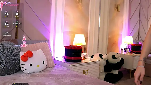 Alexaheyess online show from October 28, 5:33 am