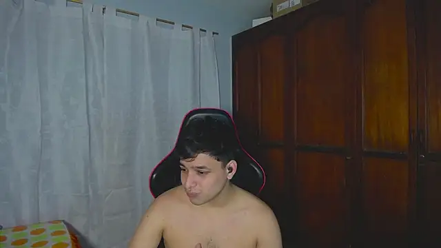 Snapshot of xxxcocorood chatting on November 10, 10:09 pm xxxcocorood online show from November 10, 10:09 pm