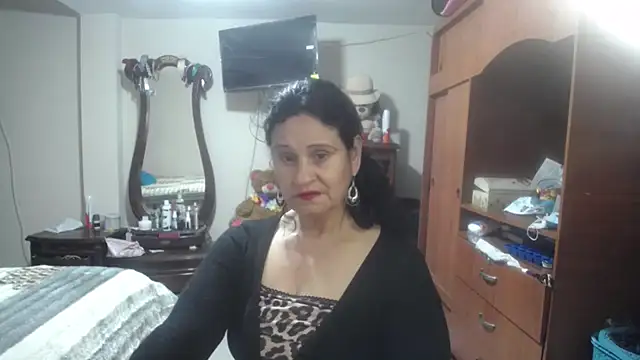 jazmin mature  online show from March 4, 6:25 pm