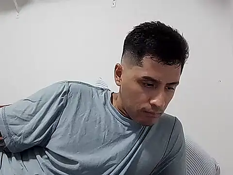 PerroDemonioHot online show from September 19, 4:03 am