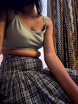 Snapshot of Charlieangel01 chatting on November 5, 1:33 pm Charlieangel01 online show from November 5, 1:33 pm