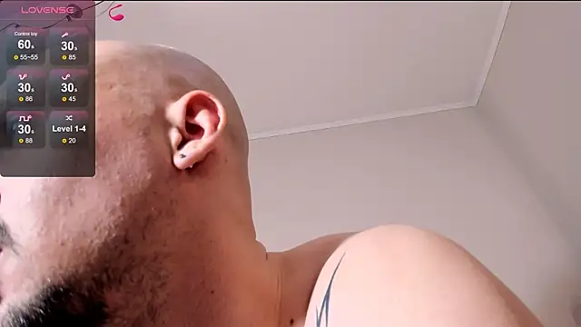 AssHunter4k online show from April 16, 8:04 am