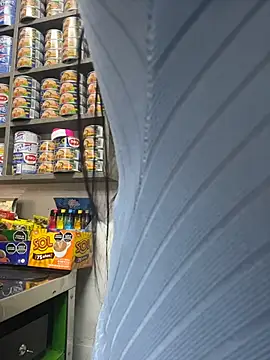 Snapshot of Miia_Jazmin chatting on December 17, 8:04 pm Miia Jazmin online show from December 17, 8:04 pm