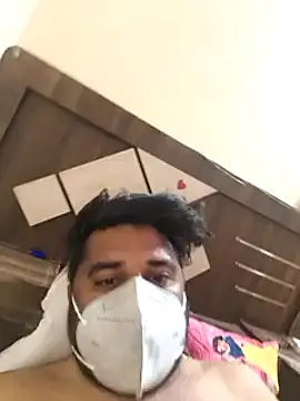 Snapshot of Raziv_komal143 chatting on March 10, 11:06 pm Raziv komal143 online show from March 10, 11:06 pm