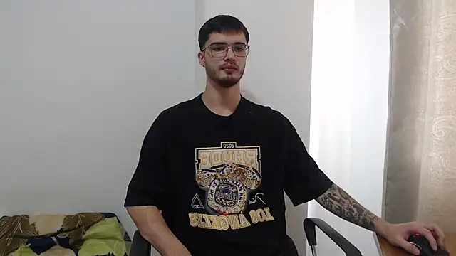 Aleex Miller online show from October 7, 7:11 pm