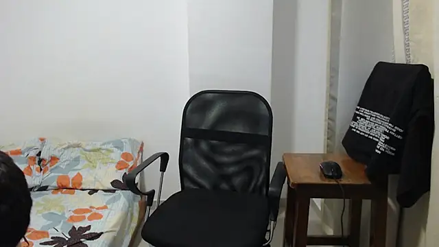 Aleex Miller online show from November 5, 3:50 am