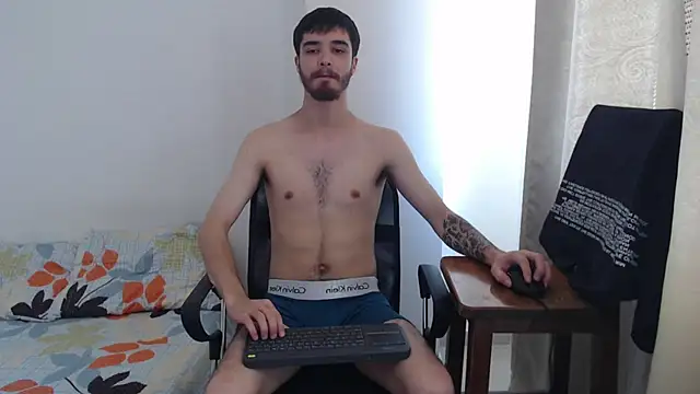 Aleex Miller online show from November 8, 4:29 pm