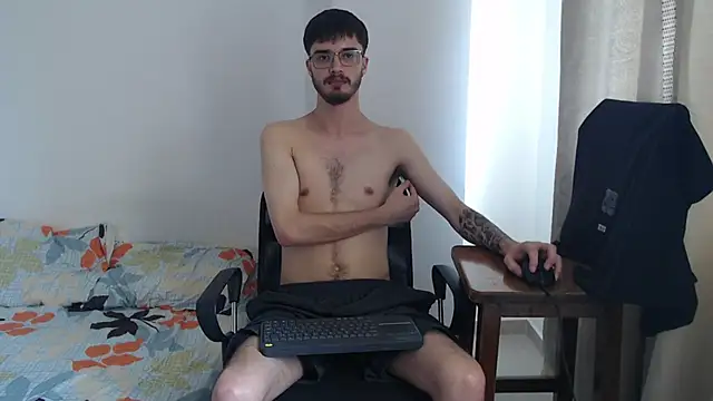 Aleex Miller online show from November 28, 3:36 pm