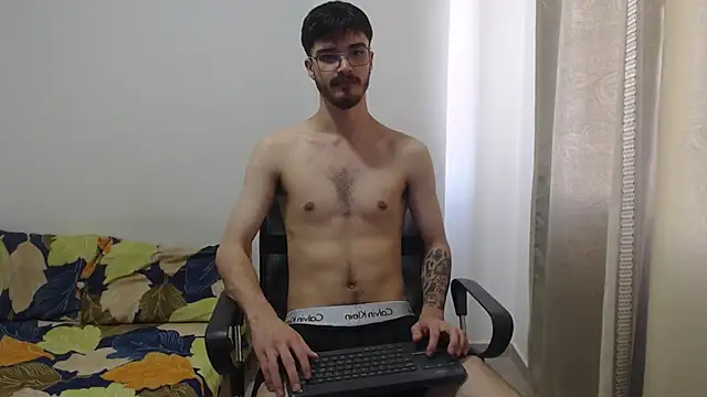 Aleex Miller online show from December 19, 9:11 pm