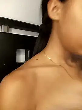 Zoe Sweett18 online show from March 14, 7:08 pm