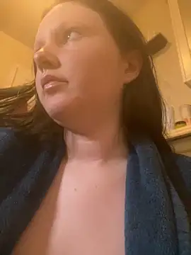 VenusandIppy online show from October 29, 7:59 pm