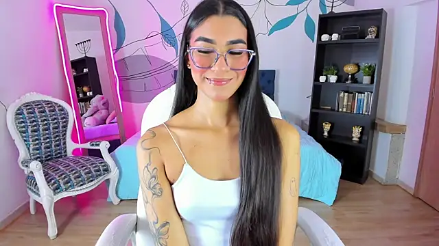 Snapshot of Dana_Paula chatting on January 13, 11:48 am Dana Paula online show from January 13, 11:48 am