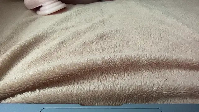 sexy-schwanz online show from May 7, 5:07 pm