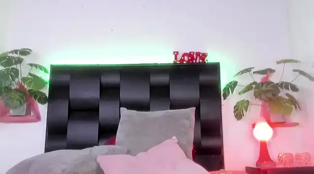 CarolayIndriago online show from January 19, 10:39 pm