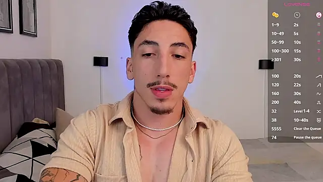 Snapshot of dylanspencer28 chatting on February 23, 7:07 pm dylanspencer28 online show from February 23, 7:07 pm