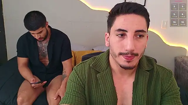 dylanspencer28 online show from May 14, 5:42 pm