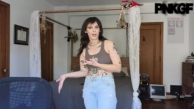 bunnierotten online show from January 21, 8:00 pm