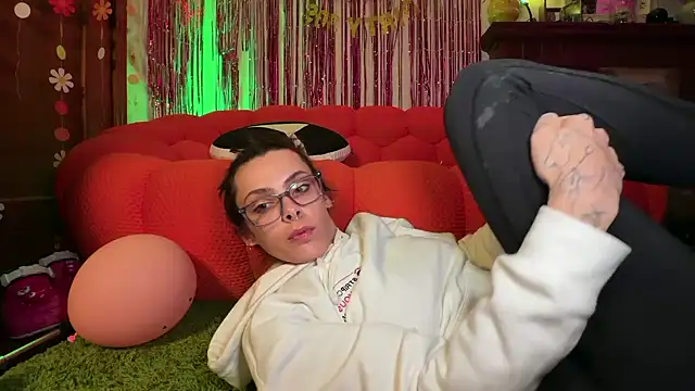 bunnierotten online show from April 5, 4:20 am