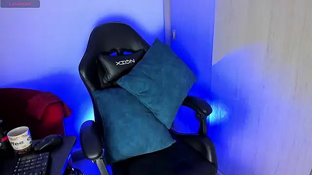 VanneCute1 online show from October 12, 5:17 am