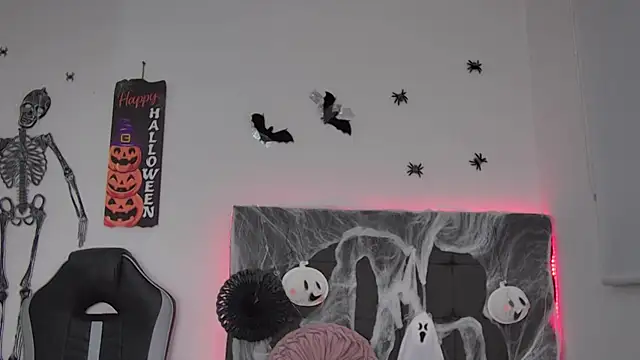 AmandaBrooks 18 online show from October 31, 2:01 am