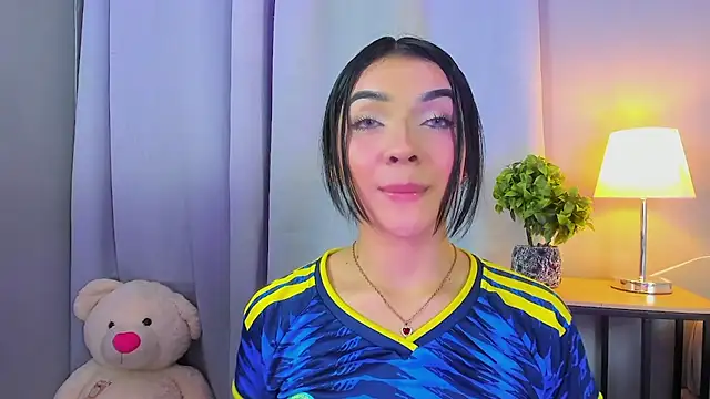Snapshot of GABRIELAM_MS chatting on July 7, 7:23 am GABRIELAM MS online show from July 7, 7:23 am