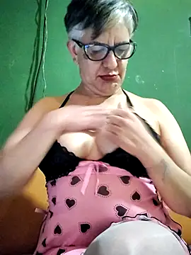 ilonna2025 online show from November 9, 11:36 pm