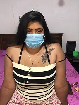 Lovely WINDI online show from April 6, 7:15 pm