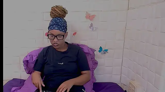 EroticSexyPrada online show from February 15, 6:15 pm