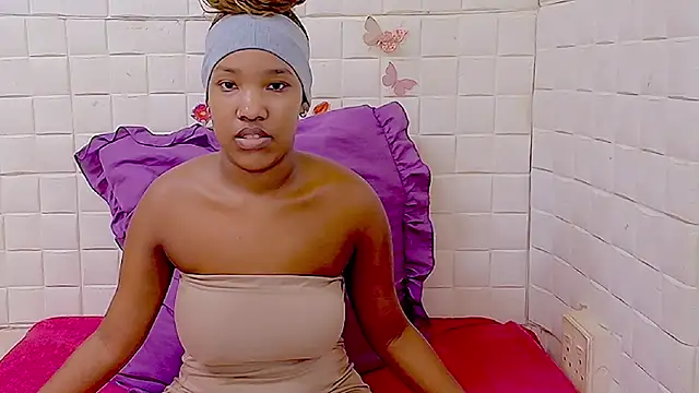 EroticSexyPrada online show from March 2, 4:47 am