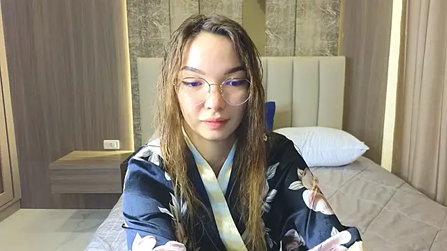 SusannJohnson online show from February 1, 12:20 am