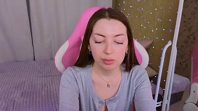 Ann moon   online show from February 1, 3:18 pm