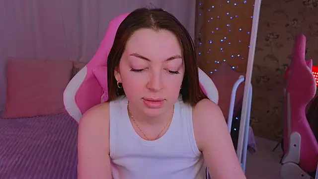 Ann moon   online show from March 19, 6:34 pm