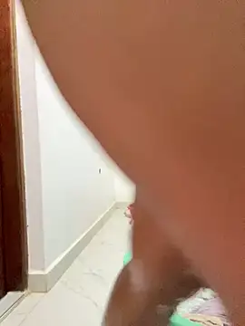 madell online show from February 11, 6:22 pm