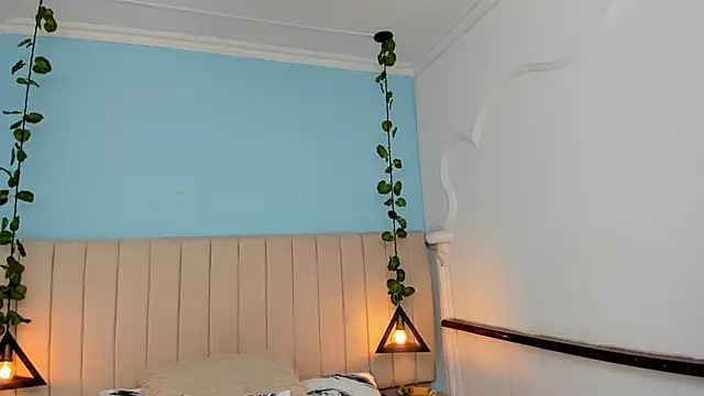 Snapshot of Paulina_Lopezz chatting on January 30, 8:21 pm Paulina Lopezz online show from January 30, 8:21 pm