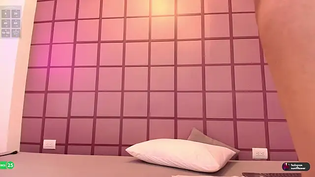 LissMonroe online show from December 18, 10:43 am