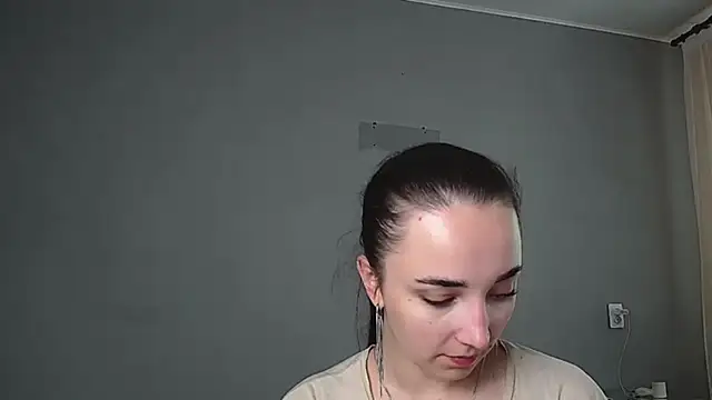 Snapshot of Eva_Gloryy chatting on May 23, 1:26 pm Eva Gloryy online show from May 23, 1:26 pm