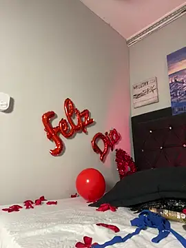 Lili  taylor online show from February 15, 2:11 pm