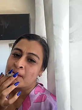 Lili  taylor online show from February 23, 3:51 pm