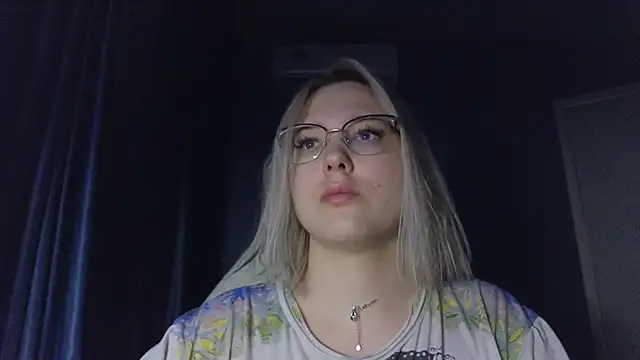 HotBrandyX online show from November 9, 12:36 pm