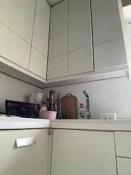 sweetflowers69 online show from April 3, 11:41 am