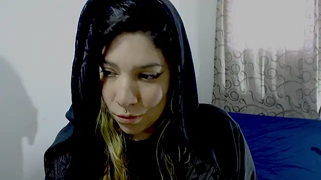 sharonnleon online show from October 7, 8:50 pm