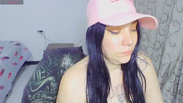 sharonnleon online show from April 11, 1:43 am