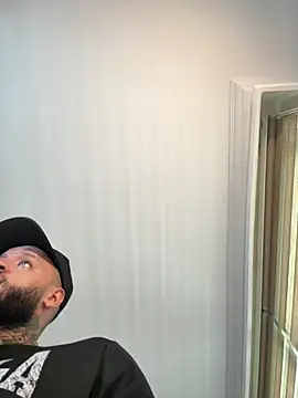 dereckgreen online show from March 31, 4:40 pm